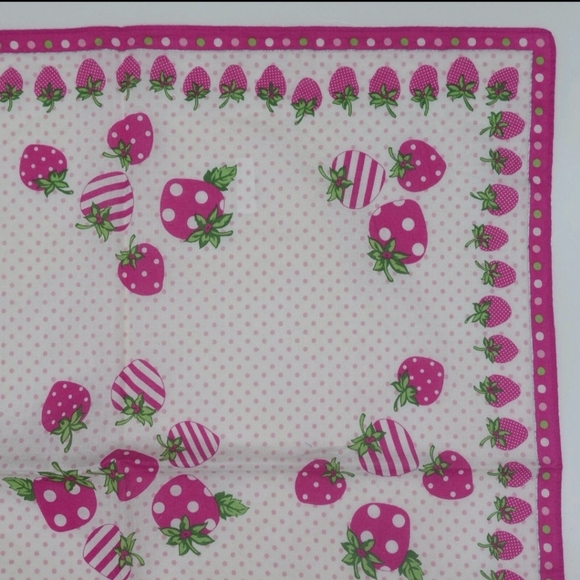 *RARE* Vintage Betsey Johnson Designer Scarf 💎 Ivory Pink Strawberry Embroidery - Picture 3 of 8